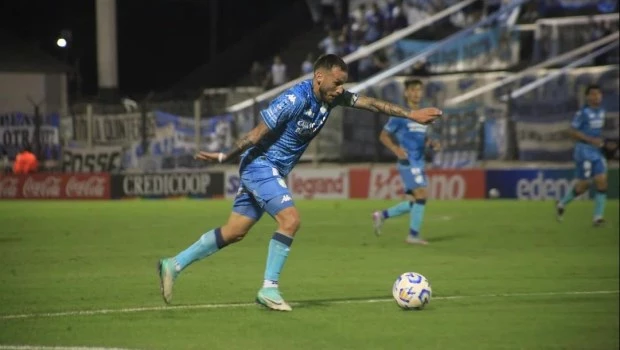 Atlético venció sobre la hora a Sportivo Barracas y sigue en la Copa Argentina
