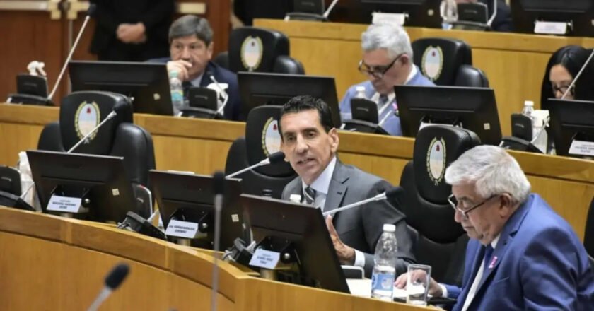 Impacto fiscal y proyección política: el oficialismo busca posicionar a Jaldo en la carrera presidencial