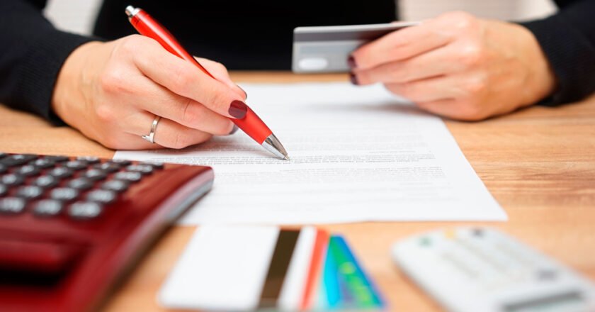 Cada vez cuesta más pagar las cuotas: por qué la mora en los préstamos no para de subir