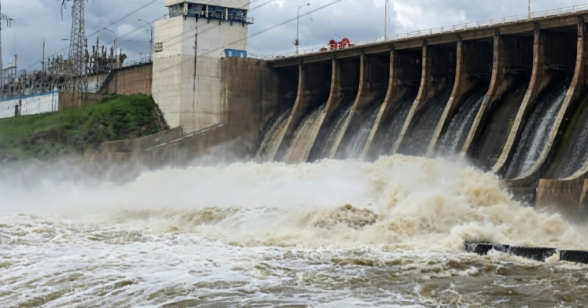 Analizan abrir las compuertas del embalse Río Hondo