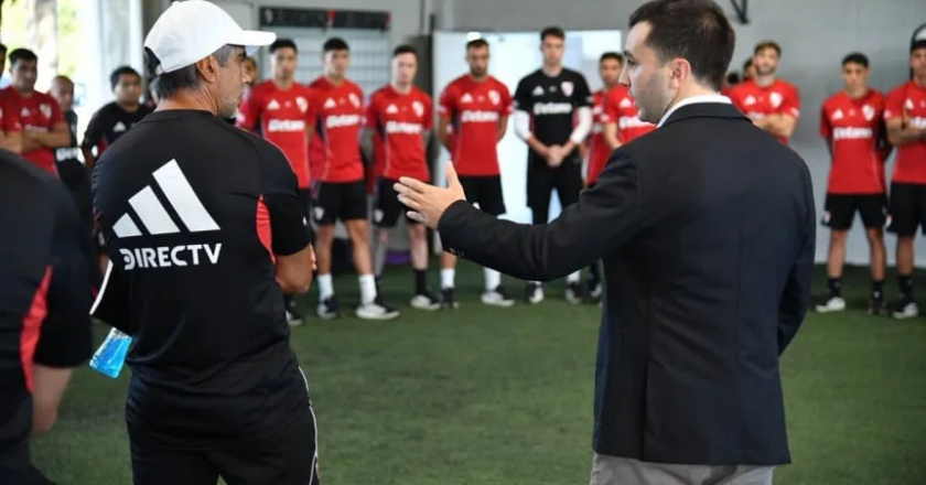 Nuevo ciclo para River: Escudero define el equipo para enfrentar a Independiente Rivadavia