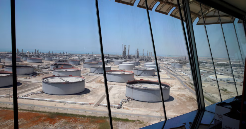 Irán atacó una de las refinerías de petróleo más importantes del mundo en Arabia Saudita