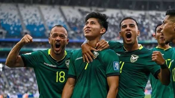 Bolivia le ganó 2-1 a Surinam en el repechaje y dio un paso clave hacia la clasificación para el Mundial 2026