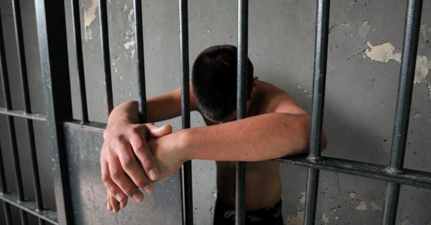 Condenaron a un adolescente por matar a su hermano en el primer juicio bajo el nuevo Código Penal Juvenil