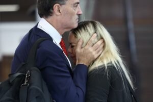 “Asesinos hijos de puta”: el desgarrador llanto de Verónica Ojeda en el juicio por la muerte de Maradona