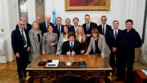 EN VIVO | Manuel Adorni arrancó su informe de gestión en el Congreso con el apoyo de todo el gabinete