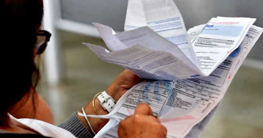 Cómo inscribirse a los subsidios de luz y gas para pagar menos