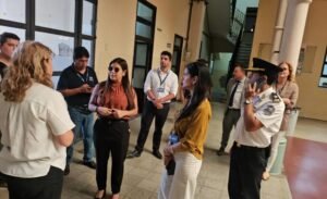 Amenazas en las escuelas: la Justicia advirtió a los padres que deberán pagar los costos de los operativos