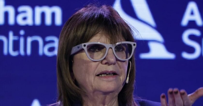 Patricia Bullrich se negó a responder preguntas sobre Manuel Adorni