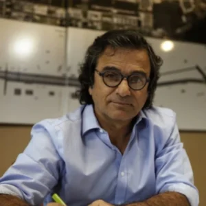 Echaron al funcionario de Caputo que no declaró departamentos