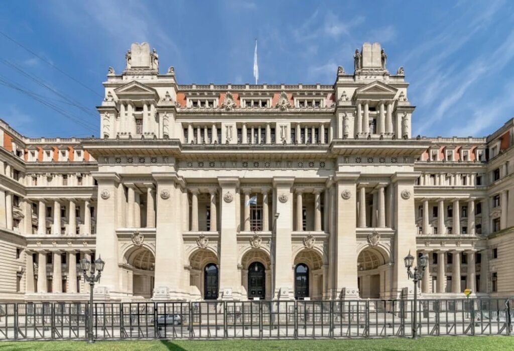 Piden citar a declarar al exadministrador de la Corte en causa por corrupción judicial