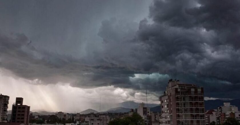 Tucumán sigue en alerta amarilla y se esperan lluvias para hoy