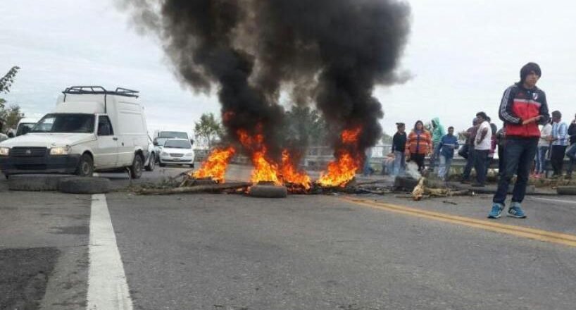 “Nos están sacando el pan de la mesa”: la desesperación de los titulares del Potenciar Trabajo en Tucumán