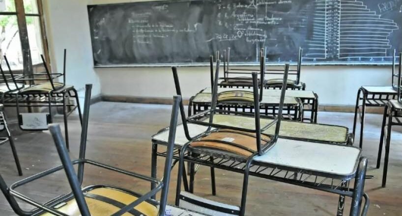 Estas son las 96 escuelas que suspenden las clases este lunes por el temporal