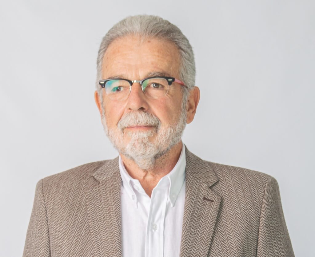 Mario Koltan presenta “Minga” en la Feria del Libro de Buenos Aires: una obra que invita a no bajar la cabeza