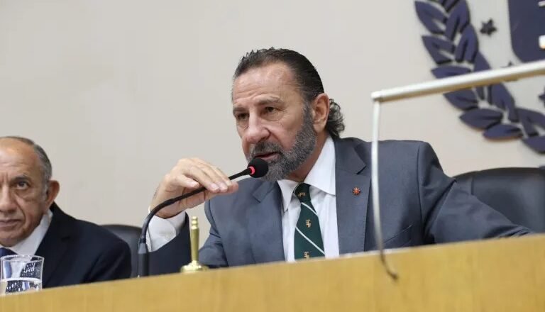 Juri sobre el Gobierno Nacional: “No hay obra pública, presupuesto ni reactivación económica”