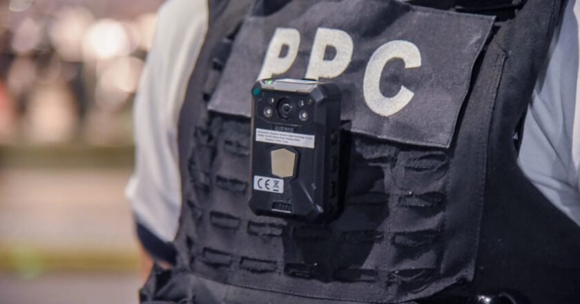 Agentes municipales llevarán cámaras corporales para reforzar la seguridad en la Capital