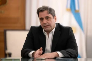 Denunciaron a Catalán por presuntas amenazas a un funcionario judicial y dirigente de LLA durante una cena en Yerba Buena