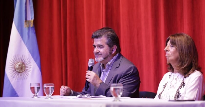 Otro golpe en el gabinete de Jaldo: renuncia el titular del Ente de Cultura tras protestas de artistas