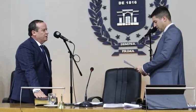 Quién es Cristian Abel, el concejal que reemplazará a Carlos Arnedo