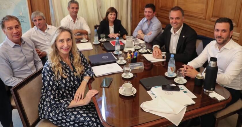 Se reúne la mesa chica en Casa Rosada