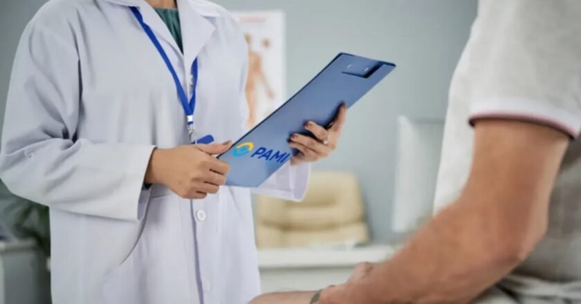 Crisis en PAMI: médicos de cabecera denuncian recortes del 50% y cumplen un paro de 72 horas