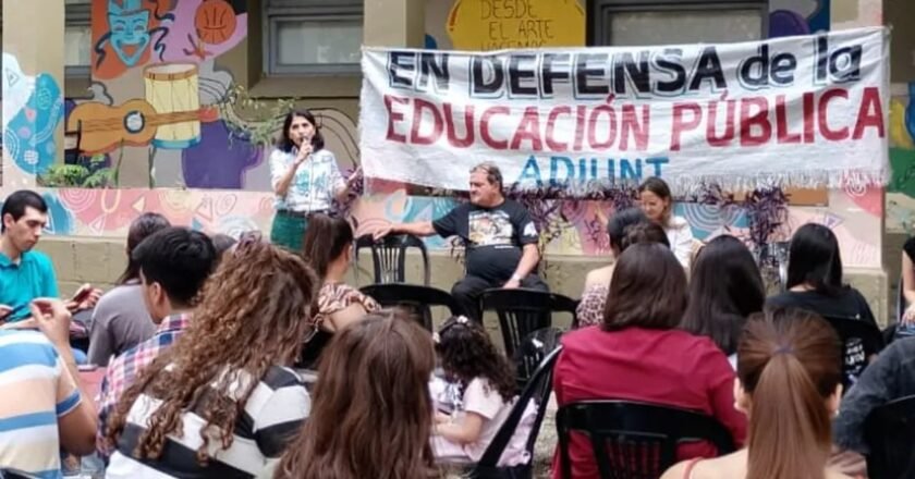 ADIUNT inicia una semana completa de paro