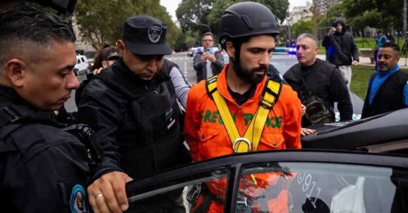 Ley de Glaciares: un detenido tras incidentes afuera del Congreso entre maniestantes y la Policía