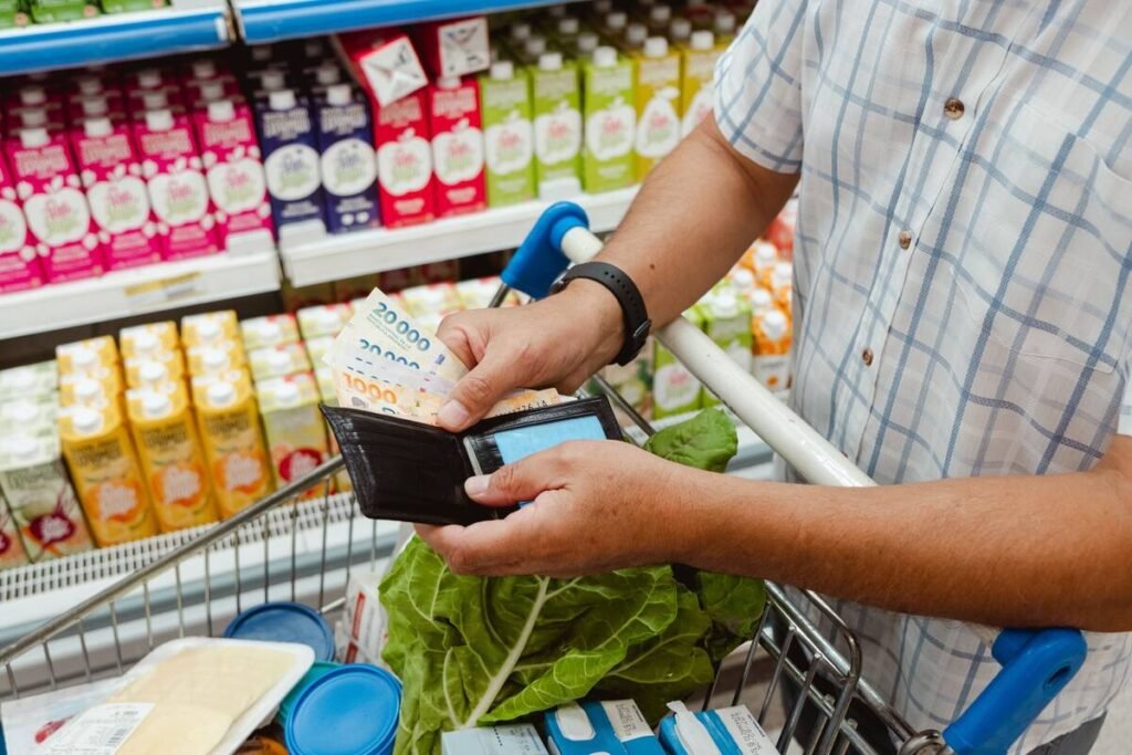 El Gobierno y las consultoras esperan que la inflación de abril sea menor que la de marzo