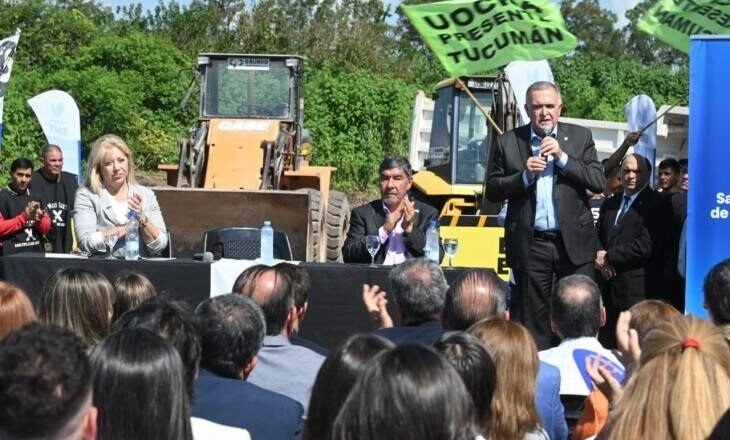 Jaldo y Chahla dieron inicio a una obra de desagües por más de $1400 millones en el Barrio 360 Viviendas