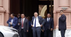 Teléfono para Milei: peligran los votos de la reforma electoral en el Congreso por culpa de Jaldo