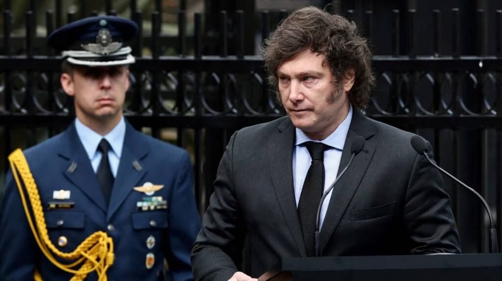 Javier Milei y Victoria Villarruel en el acto oficial por el Día del Veterano y de los Caídos en la Guerra de Malvinas.