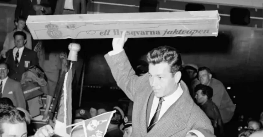Hizo 13 goles en un Mundial, le regalaron un fusil de asalto como premio y nunca más volvió a convertir