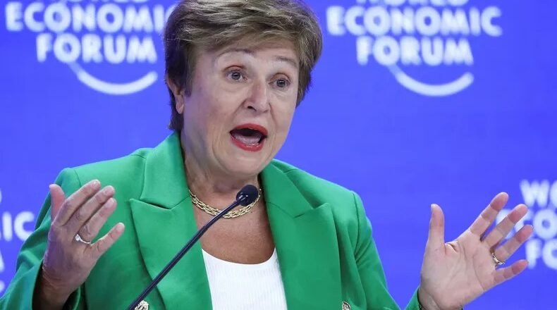 El FMI recortó la proyección de crecimiento para Argentina y alertó por un “shock energético” global