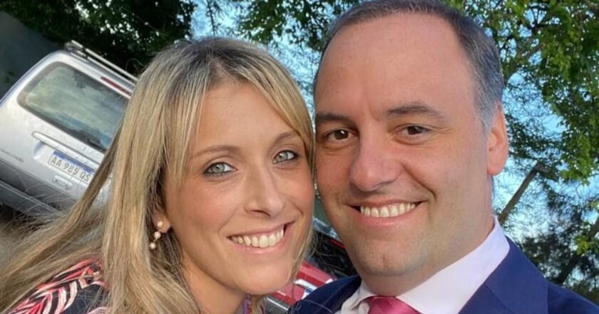 Caso Adorni: declaran las dos jubiladas que le prestaron 200 mil dólares para su departamento