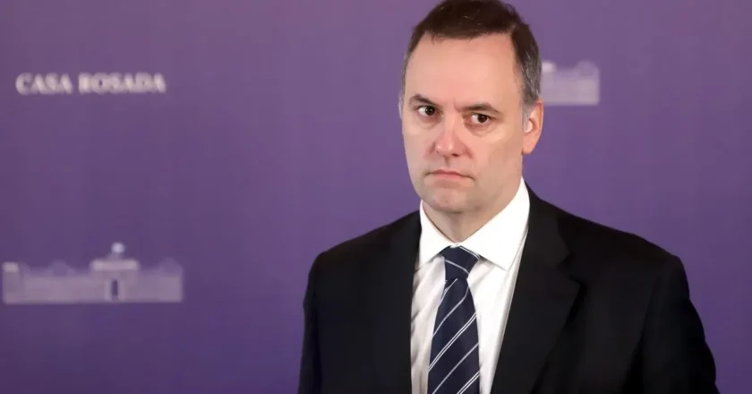 Manuel Adorni contrata al penalista Matías Ledesma para su defensa en Comodoro Py