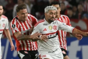 Estudiantes sacó un empate ante Flamengo en UNO y sigue segundo en su grupo de Copa Libertadores