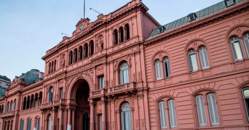 El Gobierno oficializó cambios en Jefatura de Gabinete: cuáles son