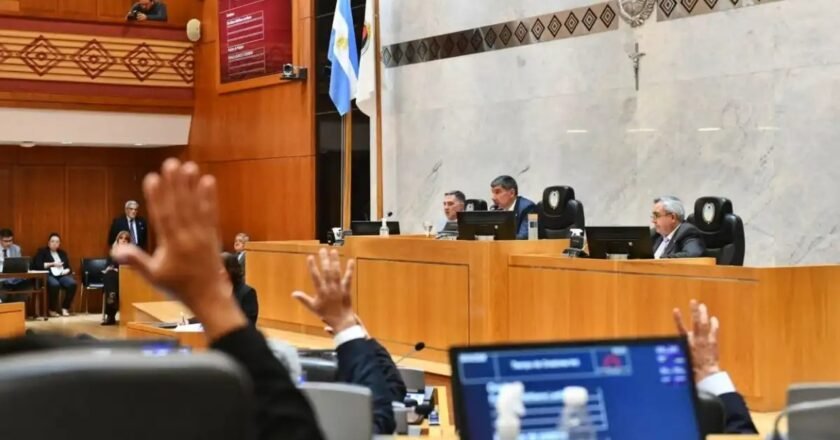 Termina el cuarto intermedio y se reanuda la sesión legislativa