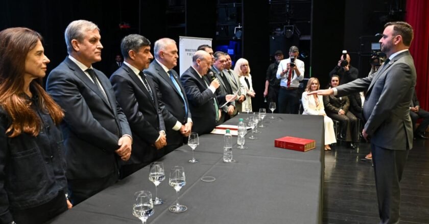 Jaldo encabezó la jura de 10 nuevos defensores oficiales en la provincia