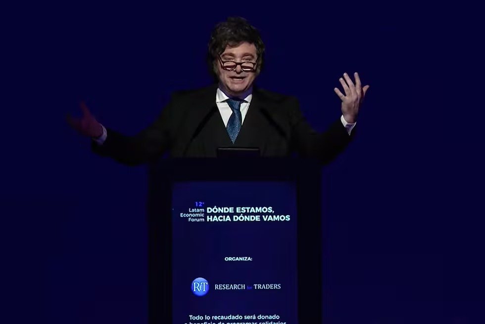 Javier Milei defendió el ajuste en el Latam Economic Forum y denunció un “intento de golpe de Estado”