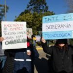 Trabajadores del INTI realizan un paro ante posibles despidos y recortes