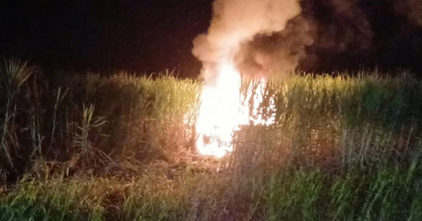 Impactante accidente en Alberdi: chocaron un caballo, volcaron y la camioneta se incendió