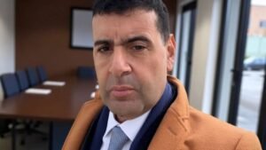 Allanan la casa del mediático abogado Alfredo Aydar por una denuncia de presunta estafa a una joven víctima de abuso sexual