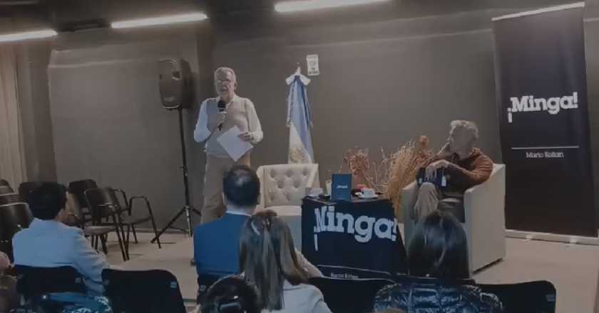 Mario Koltan presentó “Minga” en El Griego y convirtió la charla en un espacio de reflexión colectiva