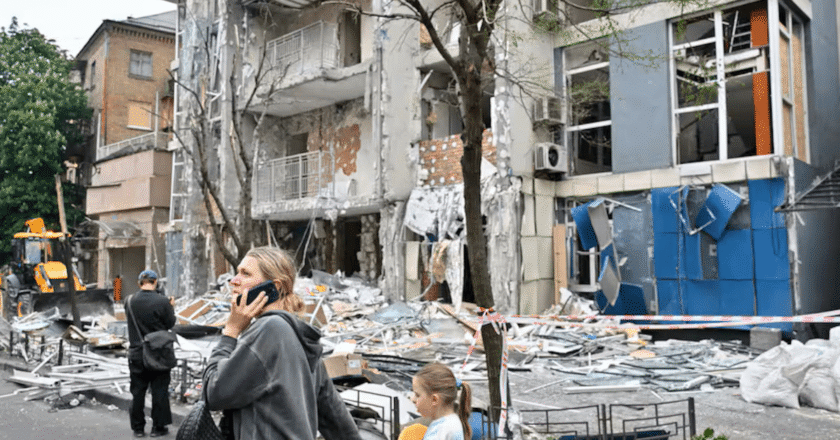 Rusia atacó Kiev con un misil hipersónico y dejó muertos y decenas de heridos