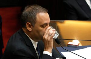 El contratista declaró que Adorni le pagó 245 mil dólares en efectivo sin factura por refaccionar su casa de country