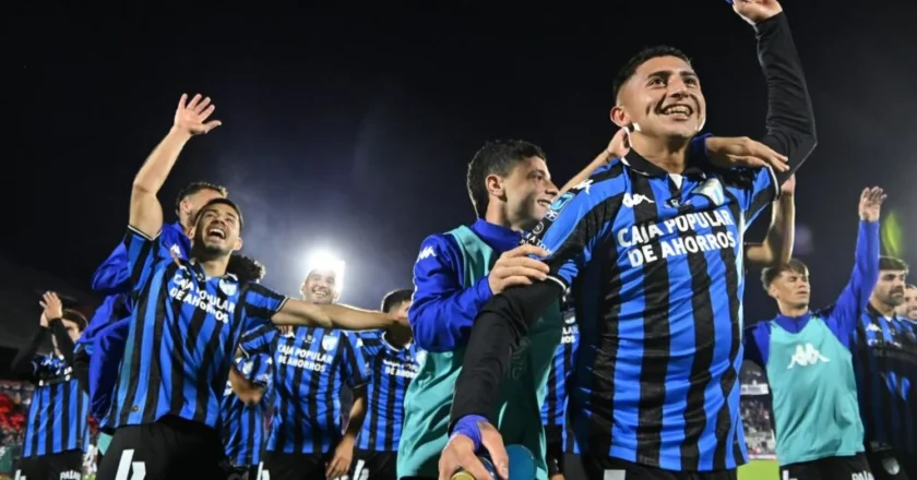 Atlético Tucumán goleó a Talleres y se metió en octavos de final de Copa Argentina