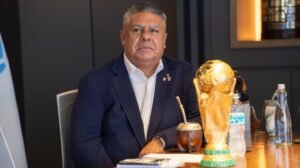 La Justicia autorizó al Chiqui Tapia a viajar al Mundial, pero tendrá que pagar una caución millonaria