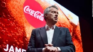 Coca Cola advirtió que las condiciones operativas en Argentina siguen siendo hiperinflacionarias